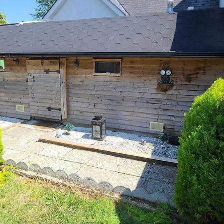 Lazy Lodge Glamping Pod With Hot Tub Портлийш Екстериор снимка